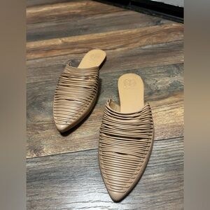 Tory Burch Sienna Woven Slides Size 7 used